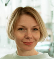 Claire B., 46
